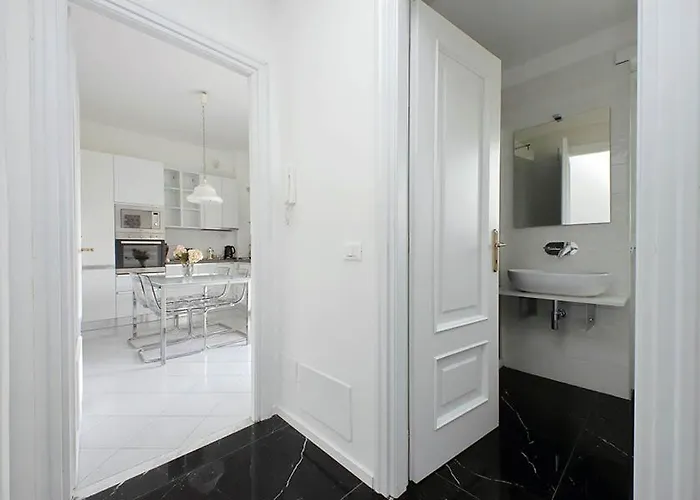 La Casa Di Flavia Affittacamere 4*